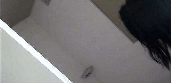 GERMAN TEEN - TEENY AUS MUENCHEN FICKT DEN MAKLER FUER DIE WOHNUNG